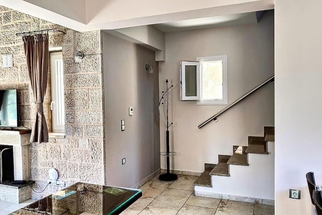 Villa *Drosia*/5' From Town & Sea/Mountain View Frinion Екстер'єр фото