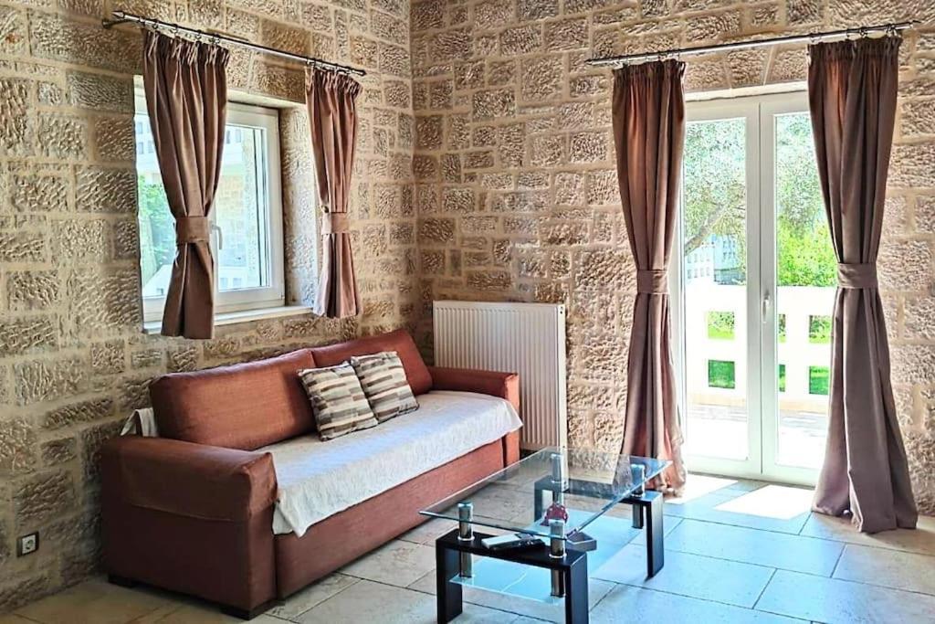 Villa *Drosia*/5' From Town & Sea/Mountain View Frinion Екстер'єр фото